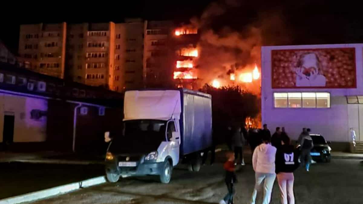 Russia opens criminal case into fighter plane crash Russia opens criminal case into fighter plane crash