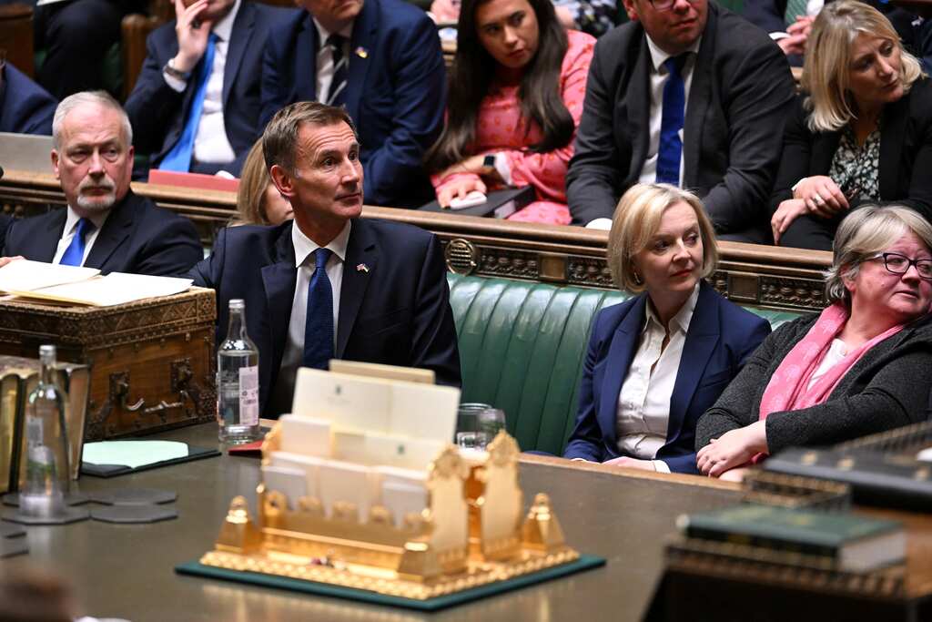 UK treasury secy Kwarteng rushes back from US as PM Truss mulls new tax-policy U-turn