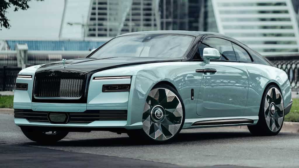 World Business Watch: Rolls-Royce to start making its first electric car, already has 300 buyers
