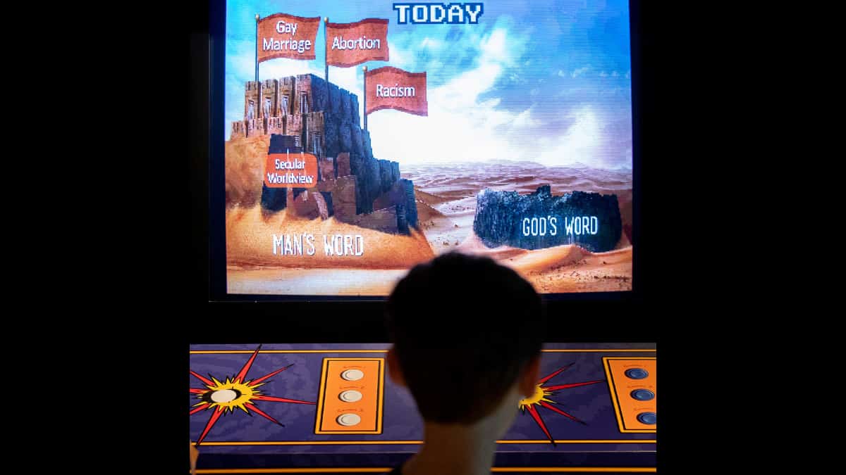 Binary reading of the world