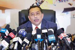 Malaysia poll panel announces it will hold national elections on November 19