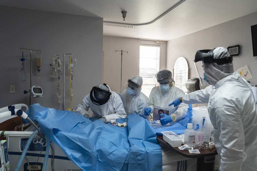 Ukraine: Backup generators and battery packs to keep Kyiv hospital running