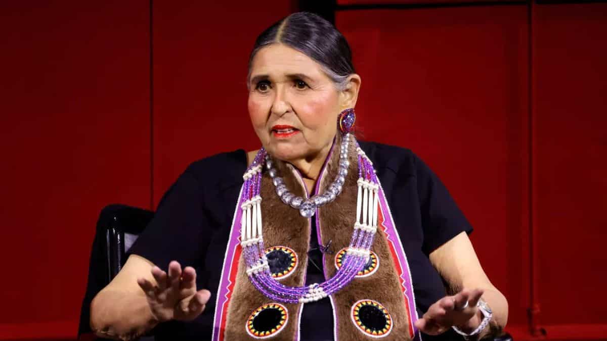 Sacheen Littlefeather's sisters accuse late actress of lying about native ancestry Sacheen Littlefeather's sisters accuse late actress of lying about native ancestry