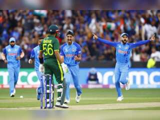 India beats Pakistan at Melbourne Cricket Ground, Virat Kohli guides India to victory