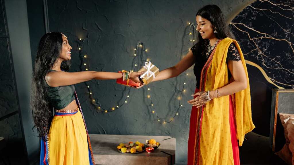 Last-minute Diwali gift ideas for friends and family