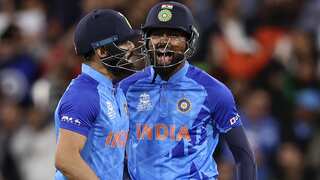 I won't be surprised if Hardik Pandya becomes India's next captain, says Pakistan legend Waqar Younis