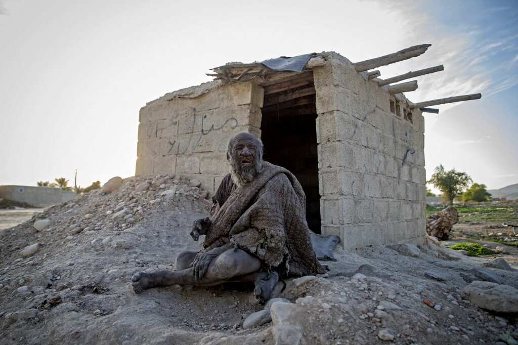 ‘World's dirtiest man’ dies in Iran, months after first bath in 70 years