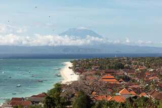 Bali offers 'second home' to tourists with $130,000 in bank account