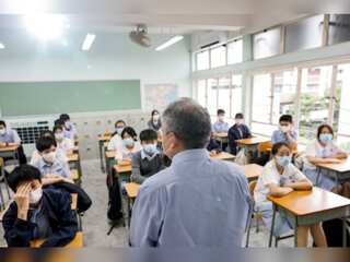 New guidelines for Hong Kong teachers: Disqualified teachers can regain their license