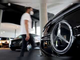 WION Dispatch: Mercedes posts profits beating recession fears