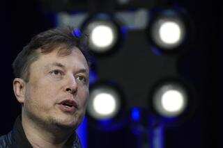 Twitter takeover: As Elon Musk visits HQ, banks transact $13 billion in cash for deal Twitter takeover: As Elon Musk visits HQ, banks transact $13 billion in cash for deal