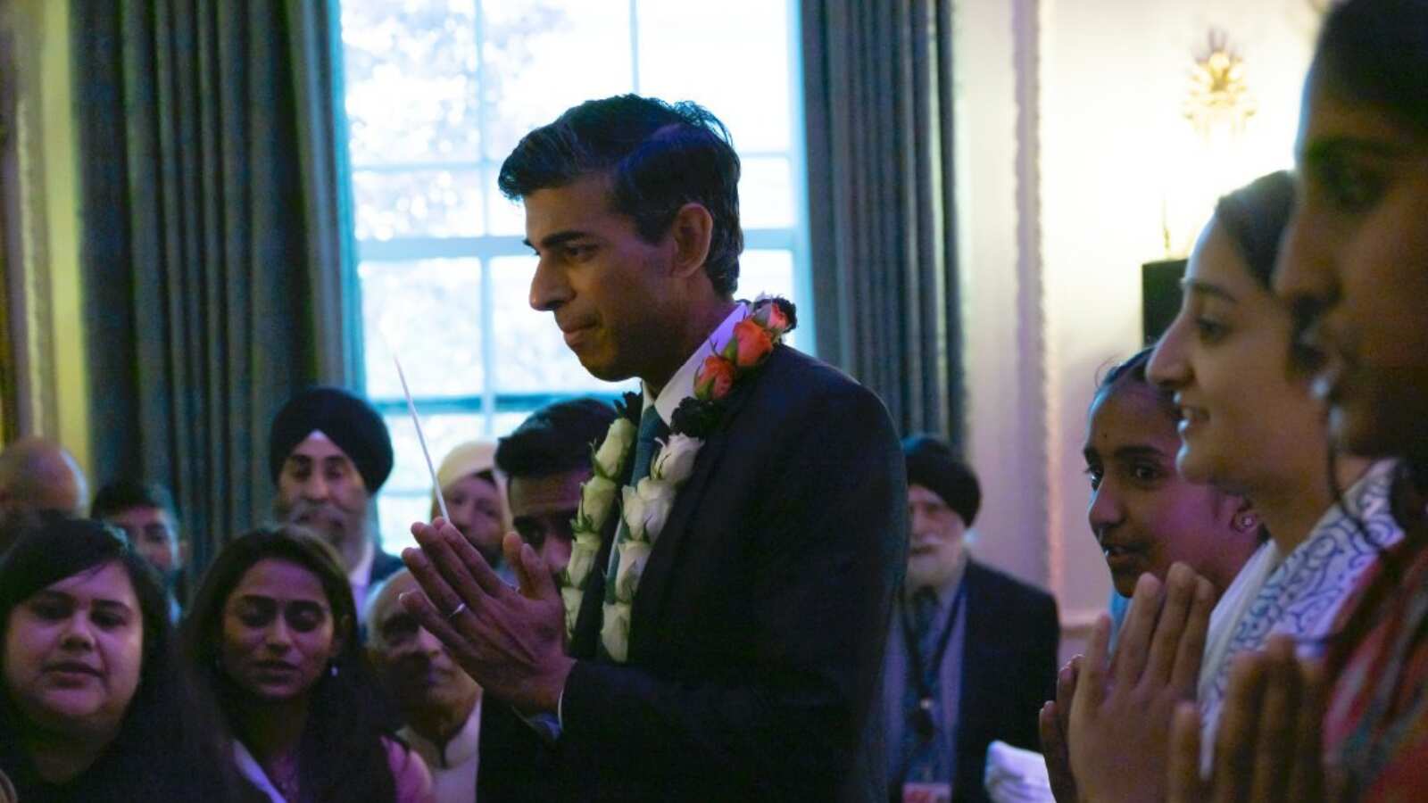 At Diwali event, Rishi Sunak hopes to build a Britain where children can 'light their diyas' At Diwali event, Rishi Sunak hopes to build a Britain where children can 'light their diyas'