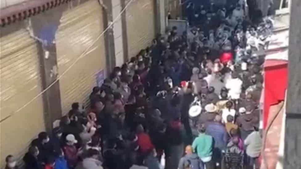 Angry residents in Tibet’s Lhasa capital protest against Beijing’s zero-Covid policy Angry residents in Tibet’s Lhasa capital protest against Beijing’s zero-Covid policy