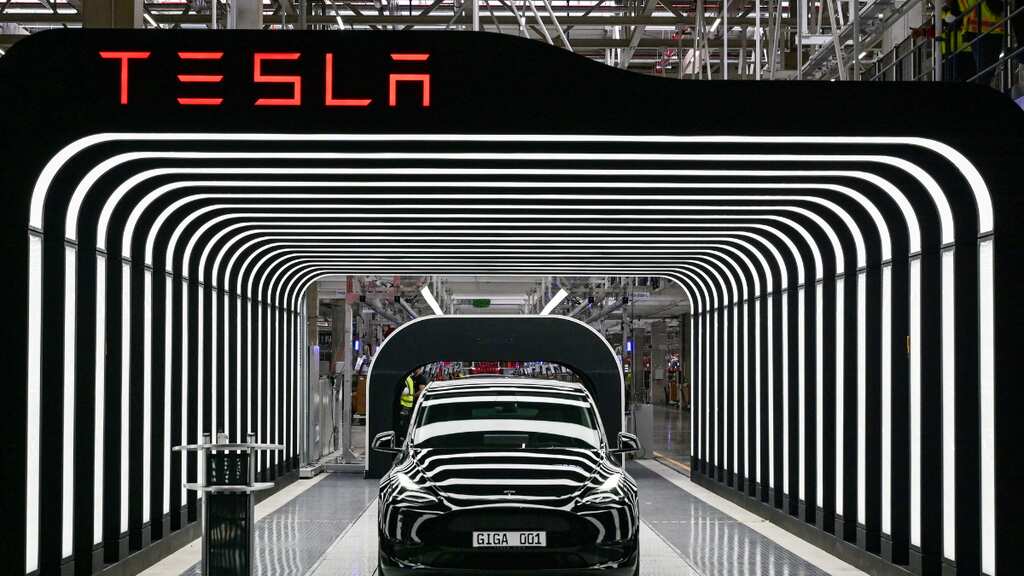 Tesla recalls 24K vehicles in the US over seat belt issue