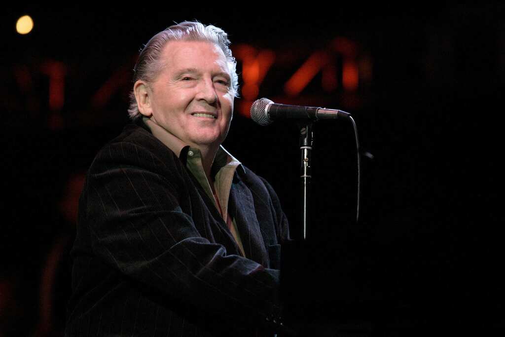 Rock n' roll pioneer Jerry Lee Lewis has died at age 87