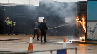 UK: Man throws petrol bombs at migrant processing centre, kills self