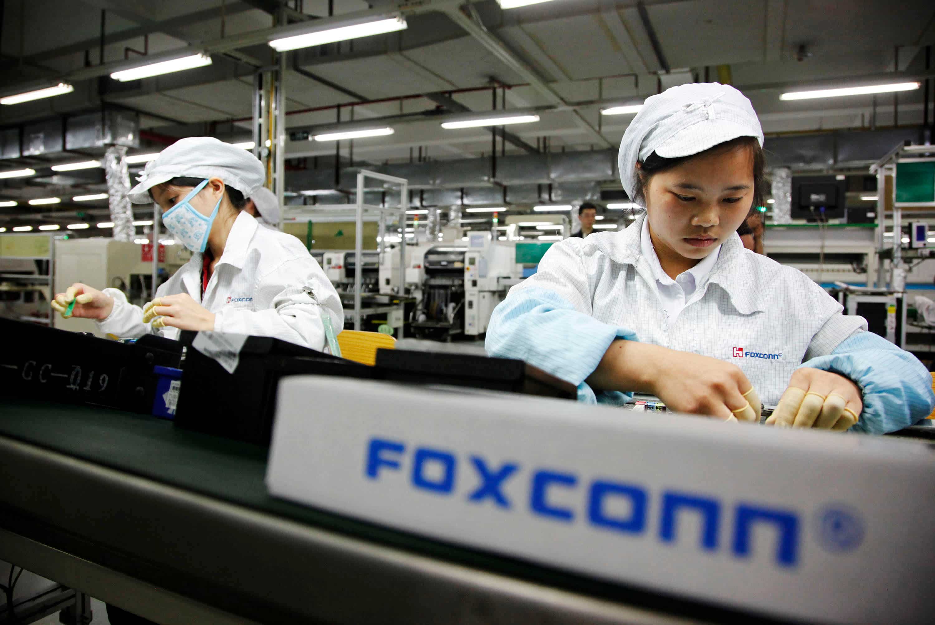 Foxconn Covid woes may hit up to 30% of iPhone Nov shipments from Zhengzhou plant Foxconn Covid woes may hit up to 30% of iPhone Nov shipments from Zhengzhou plant