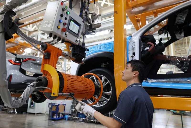 Manufacturing blues in Asia: Global slowdown puts pressure on recovery