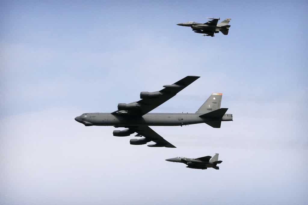 US plans to deploy B-52 bombers in Australia amid China tensions