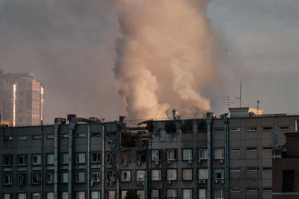 Russia blames Ukraine for Black sea attack, 350,000apartments left without electricity and water
