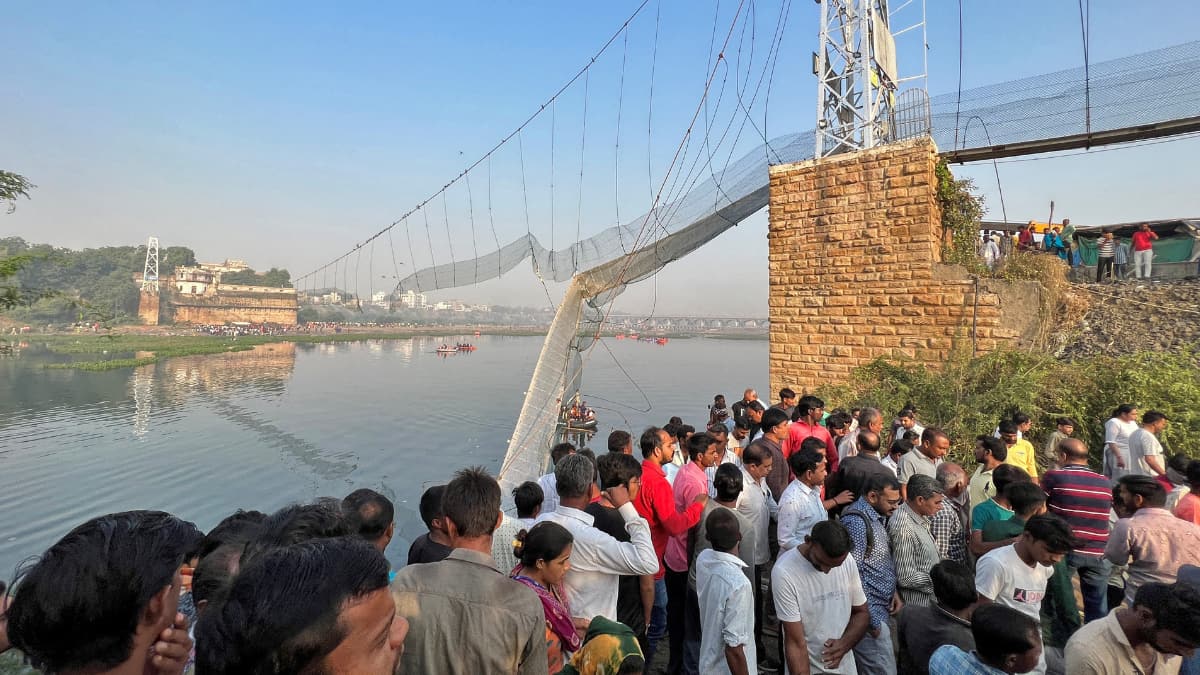 Morbi bridge collapse: 9 detained as death toll rises to 135