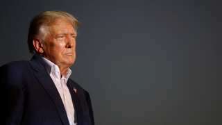 Trump reaches out to Supreme Court to block lawmakers from accessing his tax returns