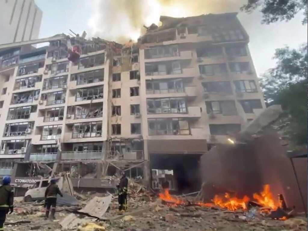 Mykolaiv: Russian missile hit residential building and school, announces wider evacuation