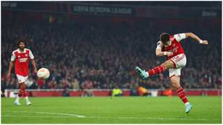 Arsenal top Europa League group after 1-0 win over FC Zurich , Man United face playoffs