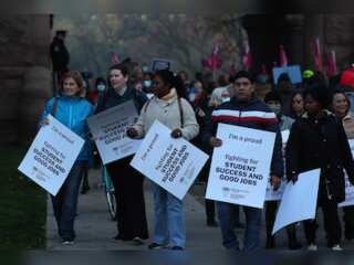 Ontario: Worker’s union demand more frontline staff in schools and better pay