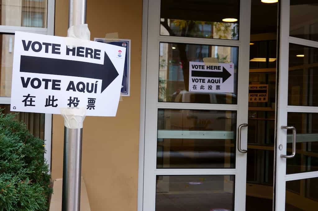 US Midterm Elections: Democrats and Republicans compete for Asian American votes