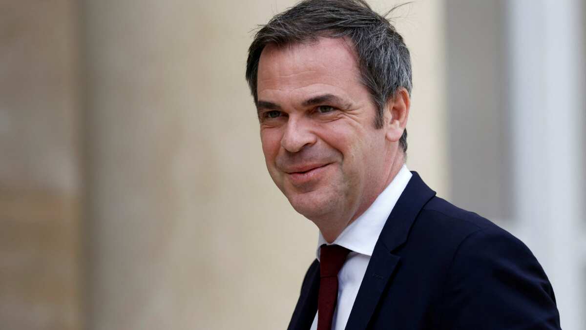 Will not pay for Twitter blue tick, says French minister