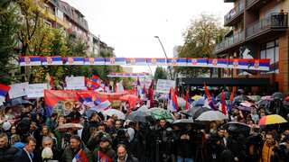 Serb policemen in Kosovo quit en-masse to protest against government's order