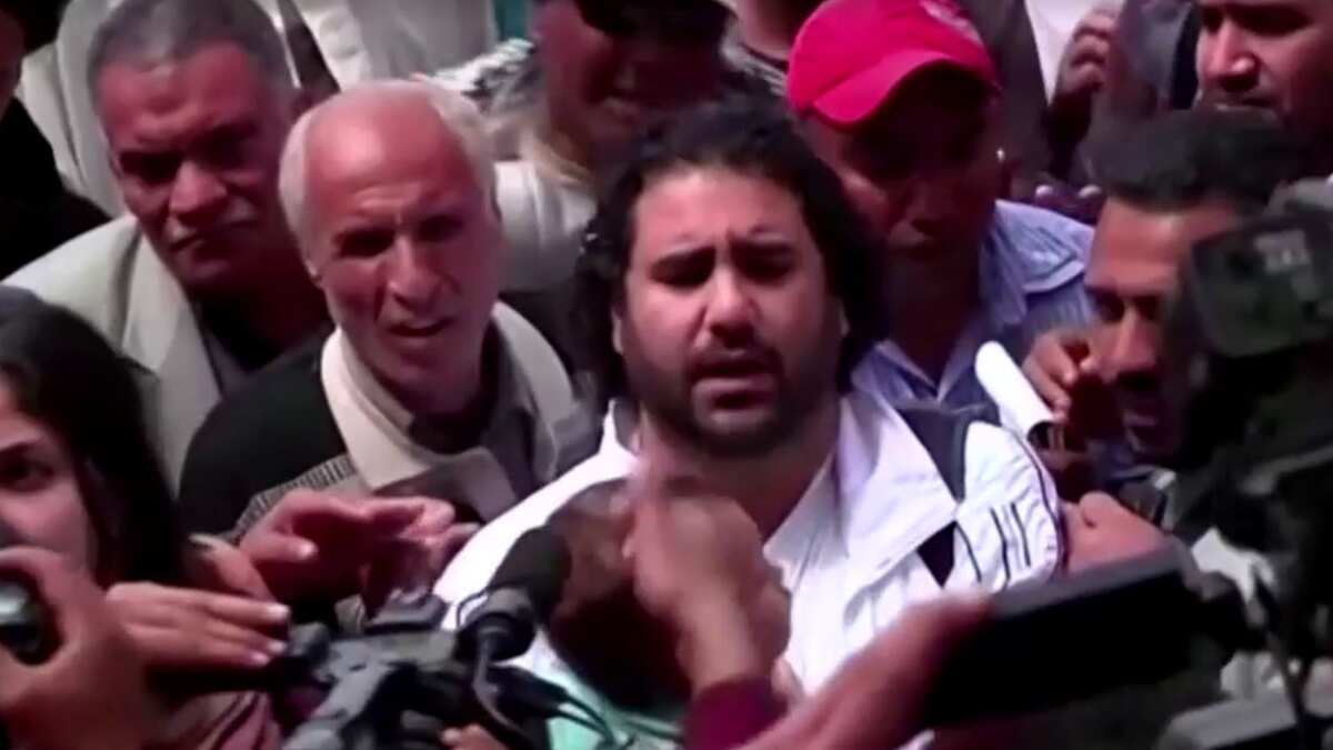 Egyptian-British activist Alaa Abd El-Fattah's hunger strike may dominate COP27, warns Amnesty chief Egyptian-British activist Alaa Abd El-Fattah's hunger strike may dominate COP27, warns Amnesty chief