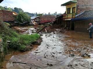 Heavy rains cause landslides in Colombia; 70 houses collapse, 82 families evacuated
