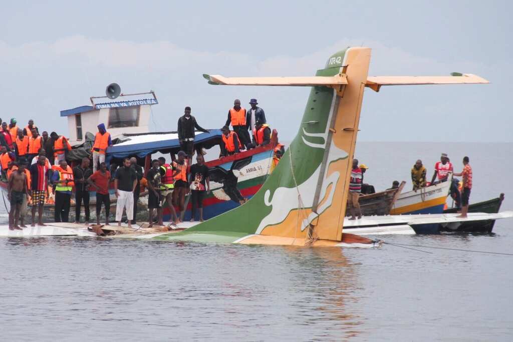 Tanzania: Passenger plane crashes into Lake Victoria, 19 dead