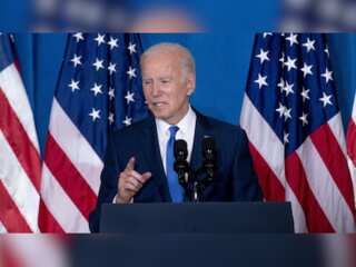 US Midterm Elections: Clinton to Biden on the campaign trail