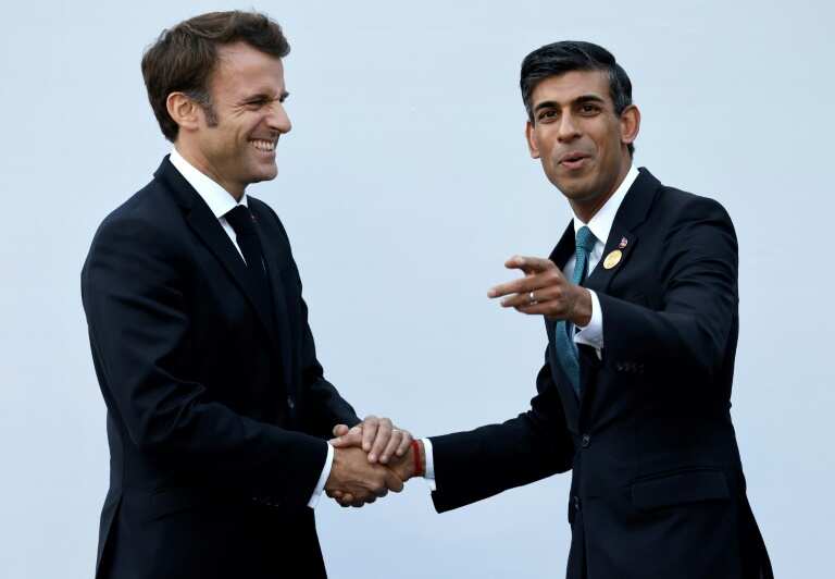 Rishi Sunak and Emmanuel Macron hold talks on sidelines of COP27