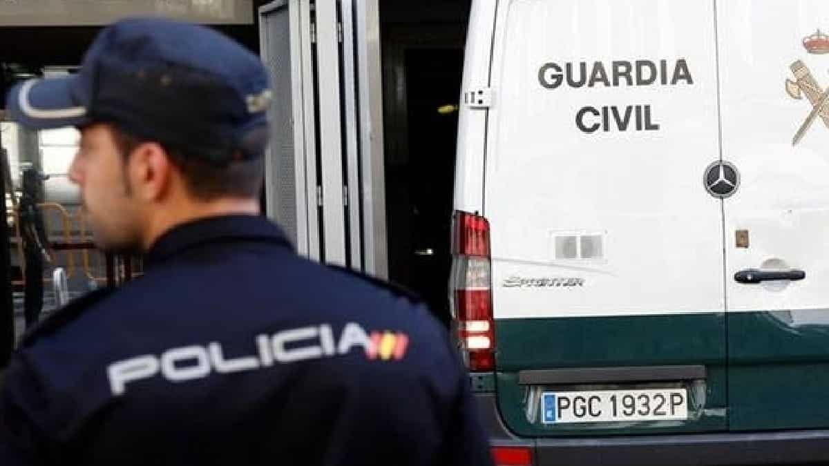 Spanish policeman sentenced to 15 months in prison for posting misleading rape video on Twitter