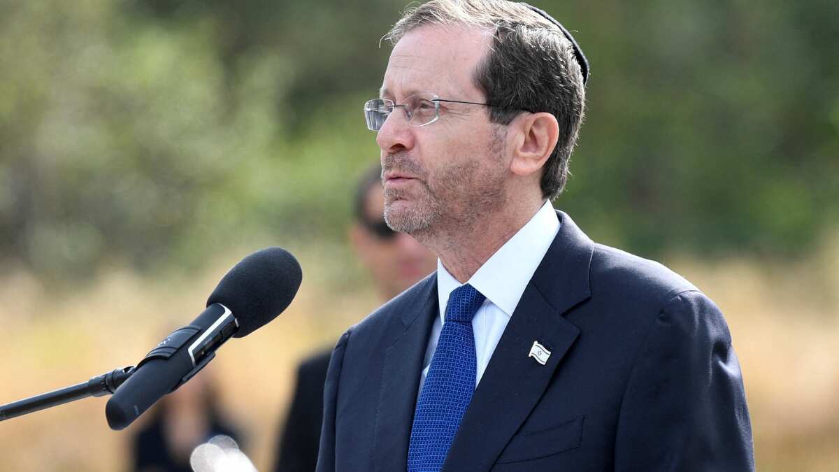 Israeli President Herzog's hot mic moment: 'World is anxious about Ben-Gvir' Israeli President Herzog's hot mic moment: 'World is anxious about Ben-Gvir'