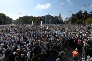 Spain: Thousands protest in support of primary healthcare in Madrid