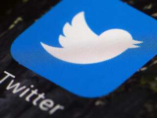 Slump in Twitter's advertisement revenue, major ad firm Omnicom tells its client to pause its ads