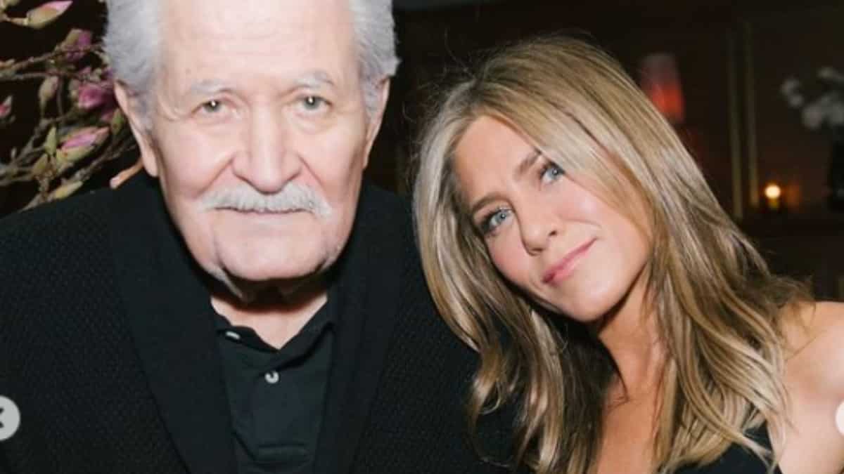 Jennifer Aniston's dad and veteran actor John Aniston is no more, actress pens heartfelt note Jennifer Aniston's dad and veteran actor John Aniston is no more, actress pens heartfelt note