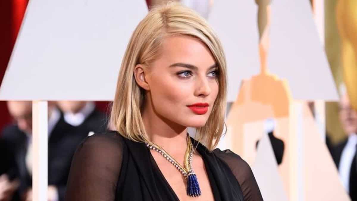 Margot Robbie reveals female-fronted 'Pirates of the Caribbean' film has been scrapped by Disney Margot Robbie reveals female-fronted 'Pirates of the Caribbean' film has been scrapped by Disney