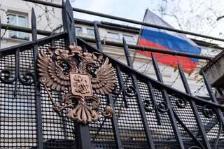 Russia officially enters recession, GDP shrinks 4% in third quarter