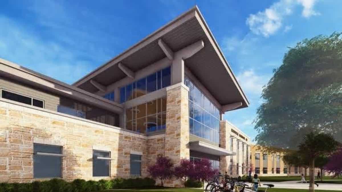 WATCH | 'I think my race is the superior one', white Texas teacher tells students WATCH | 'I think my race is the superior one', white Texas teacher tells students