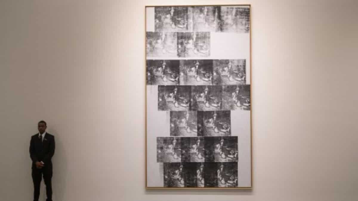 Andy Warhol's iconic piece sells for $85 million at New York auction Andy Warhol's iconic piece sells for $85 million at New York auction