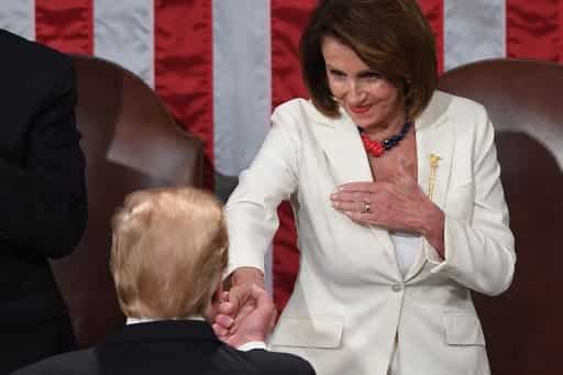 Pelosi's sarcastic slow clap at Trump
