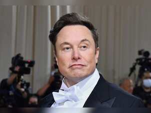 SpaceX employees were fired for criticising Elon Musk's behaviour, claims lawsuit