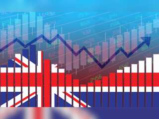 UK's economy slides into recession, Hunt hunts for elusive balance