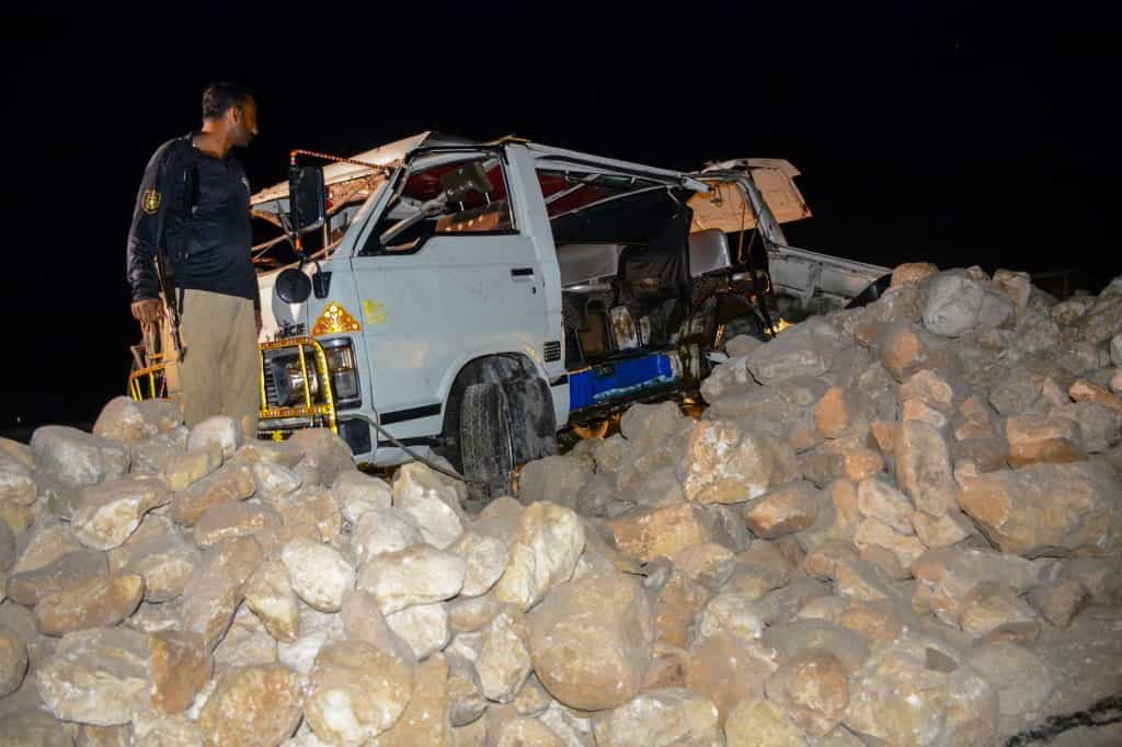 11 kids among 20 killed as minibus falls into 25-foot deep ditch in Sindh, Pakistan